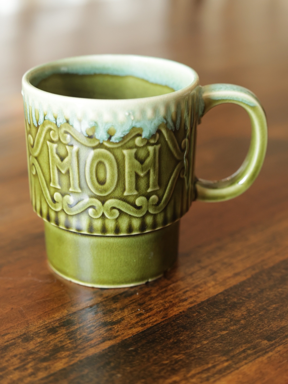Vintage 1970s Avocado Green Drip Glaze MOM Mug - Mid Century Modern Stacking Mug